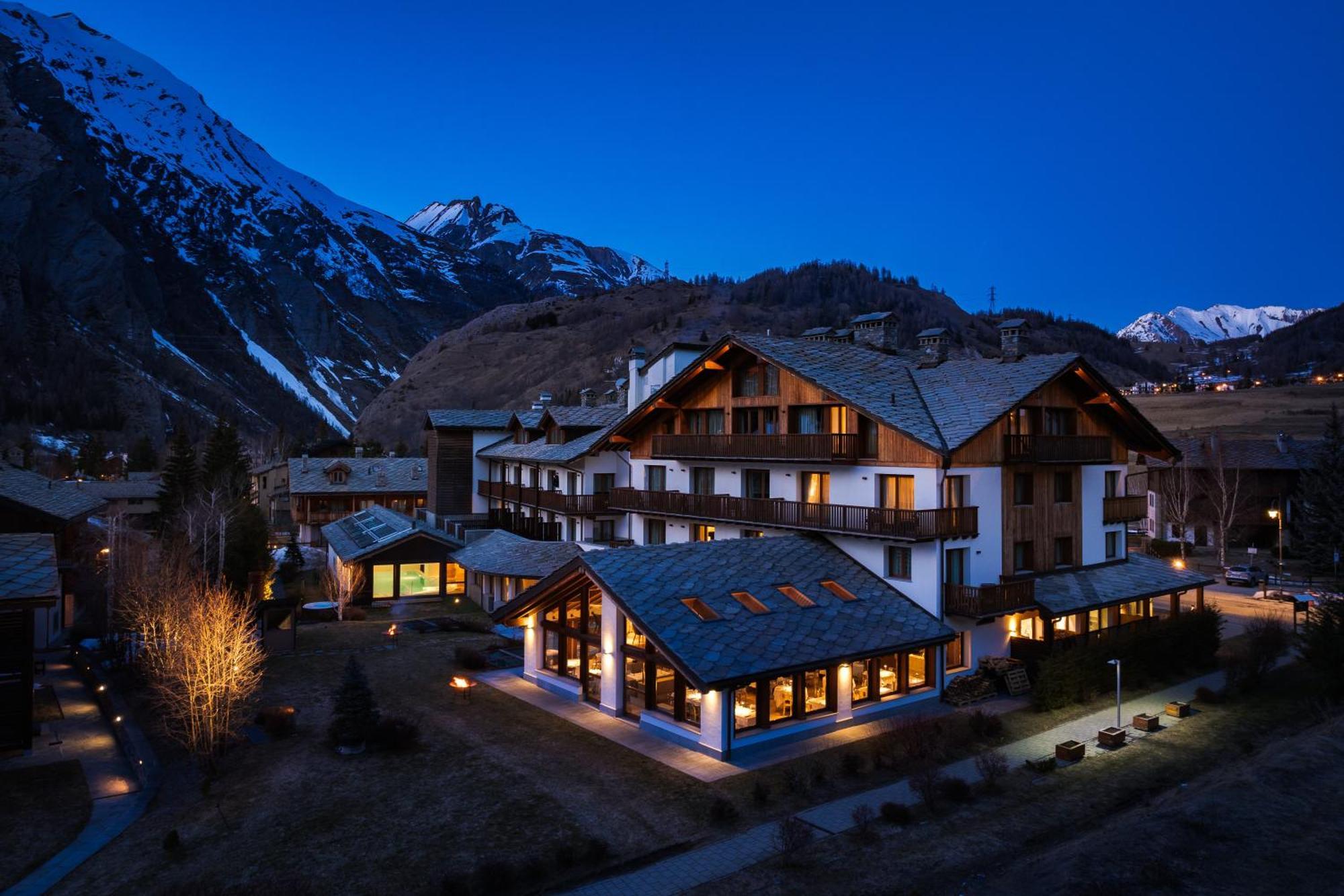 Montana Lodge & Spa, By R Collection Hotels La Thuile Exterior foto